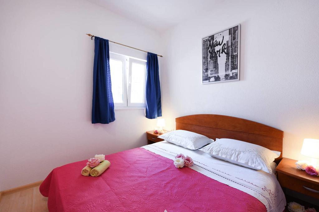 Apartments Sea Star Ivana Marina Exterior photo